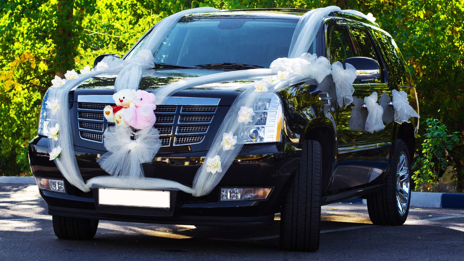 Make Your Special Day Unforgettable with Our Wedding Car Services
